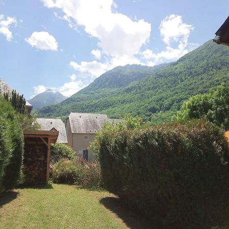 Maison La Luzienne - Lou Astiou Luz-Saint-Sauveur Bagian luar foto