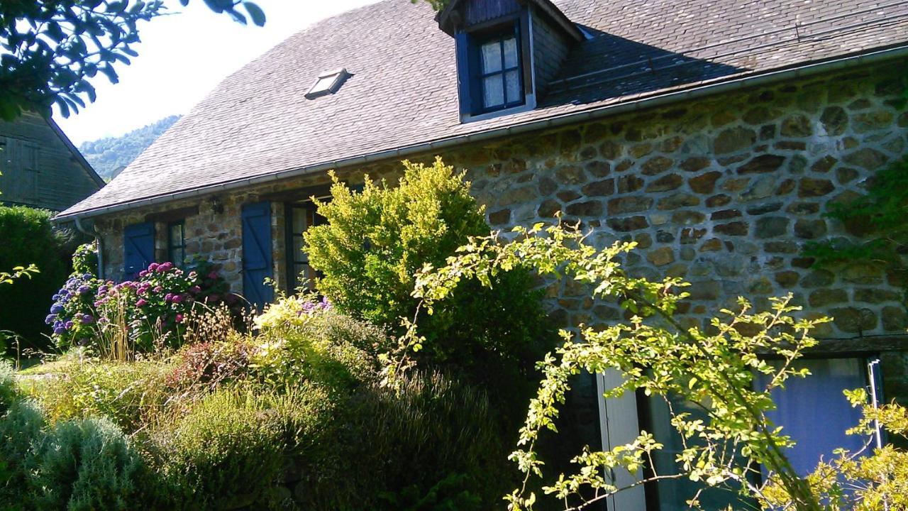 Maison La Luzienne - Lou Astiou Luz-Saint-Sauveur Bagian luar foto